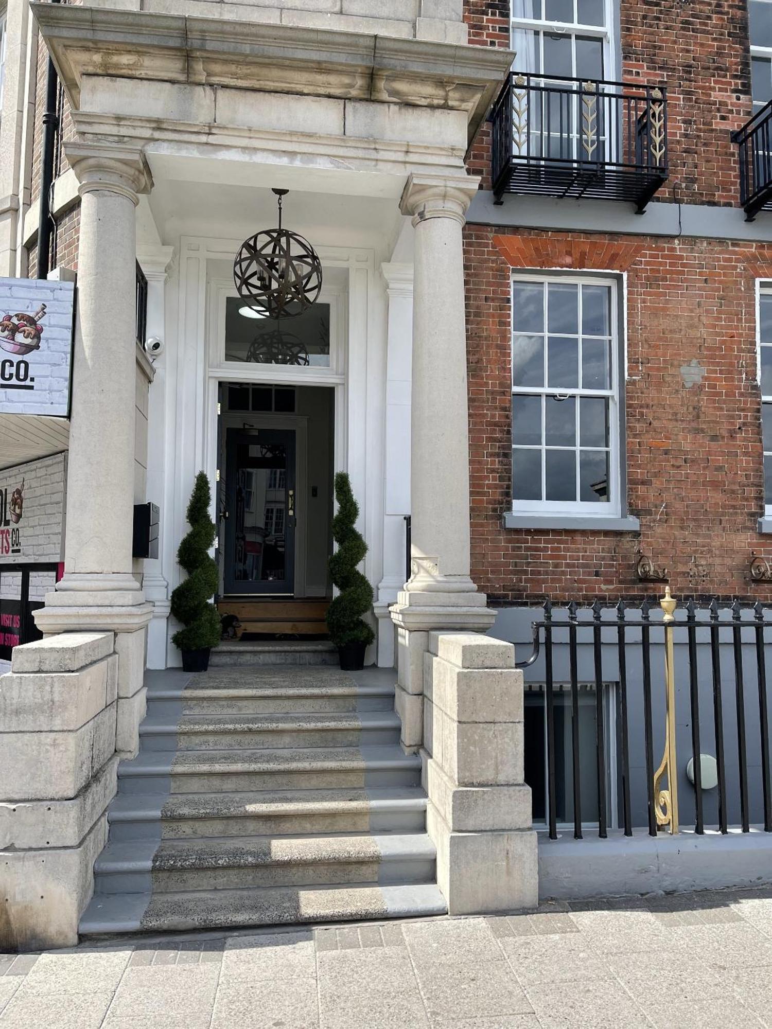 Hotel Chapter 1 Weymouth
