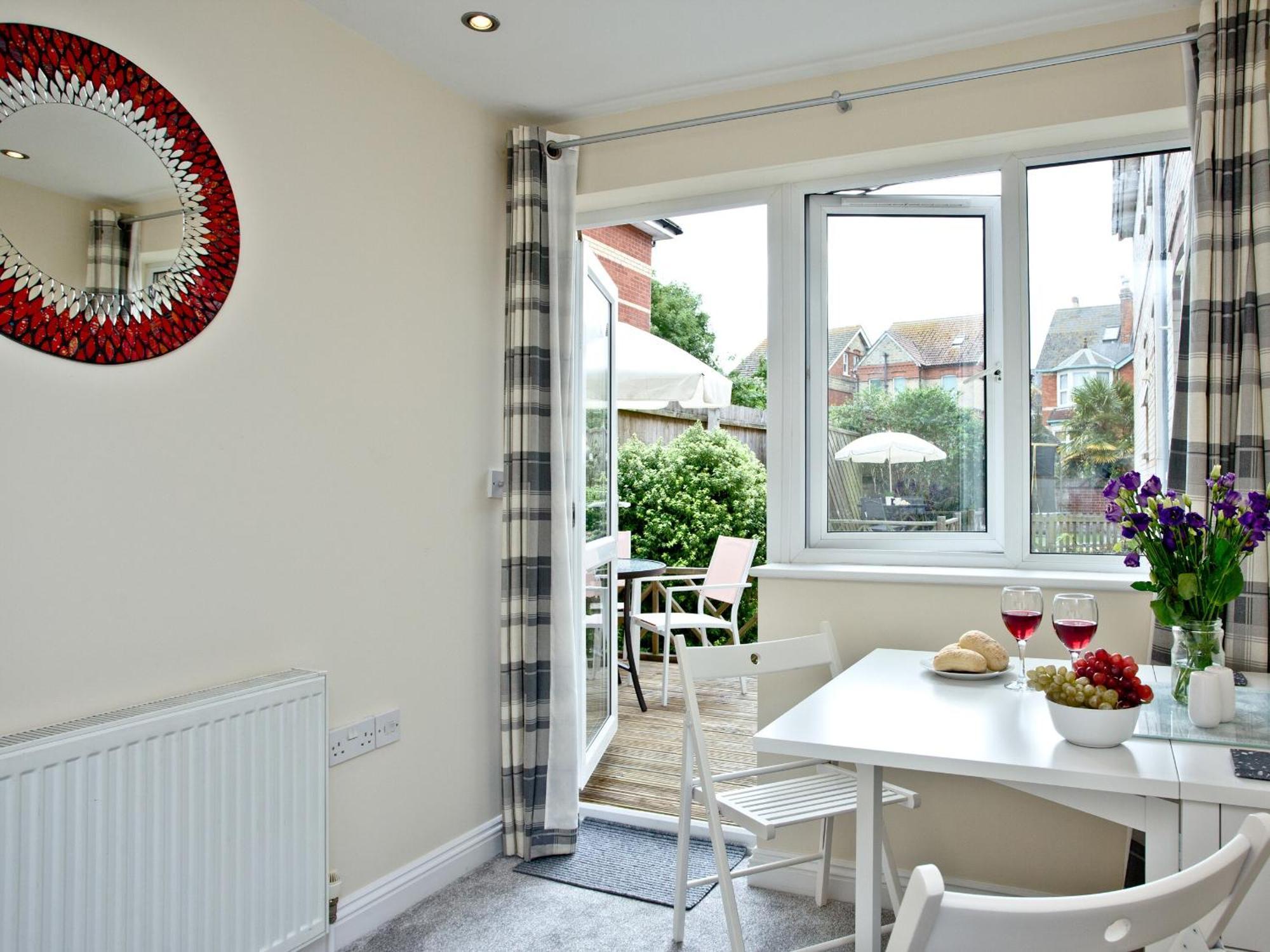 Apartment Coastal Gem Weymouth