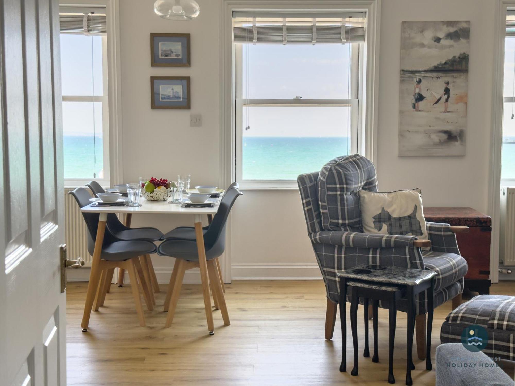 Bay Retreat - Esplanade Sea Views Parking * Weymouth