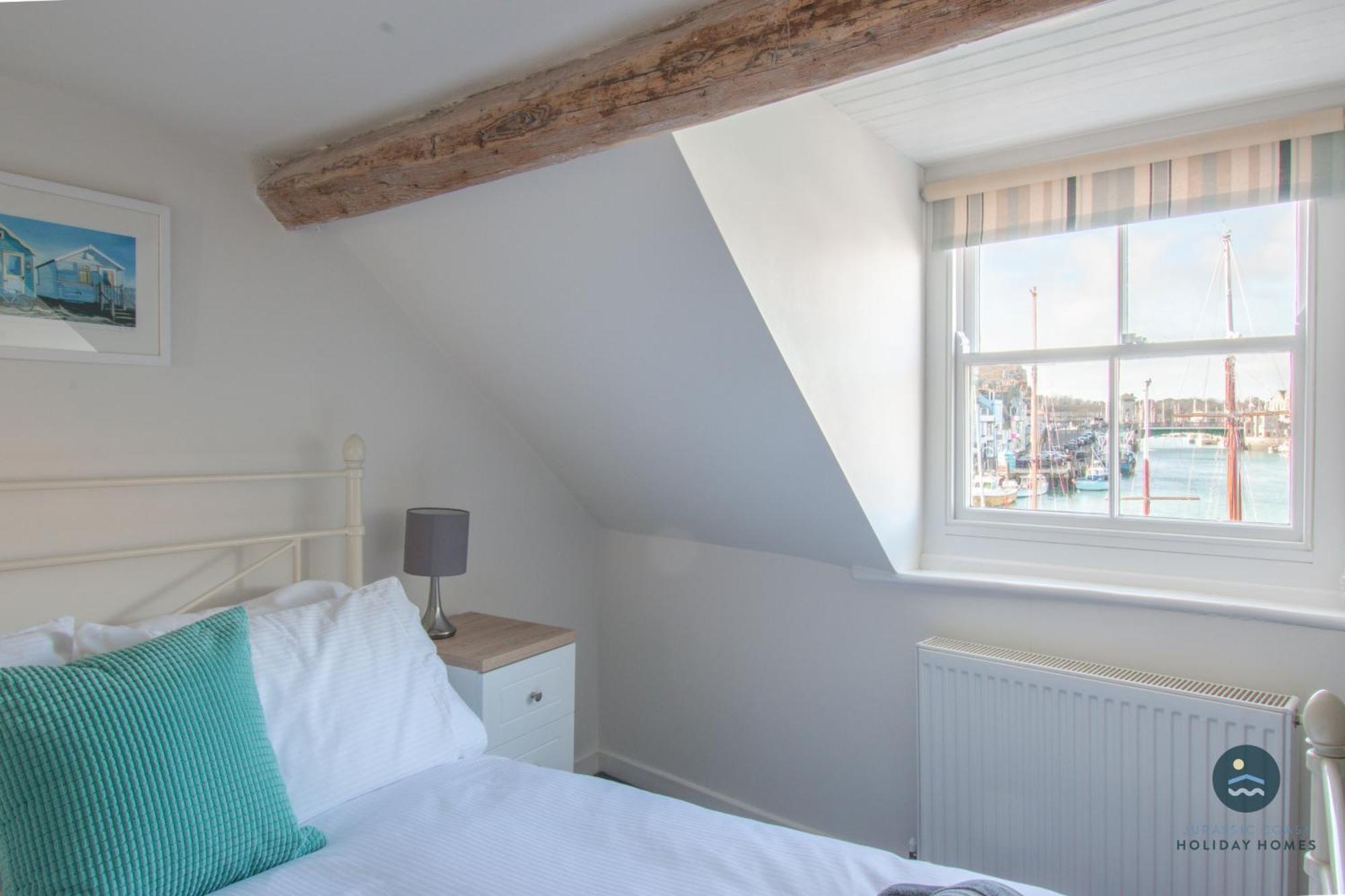 Cornerstone - Harbourside Retreat *