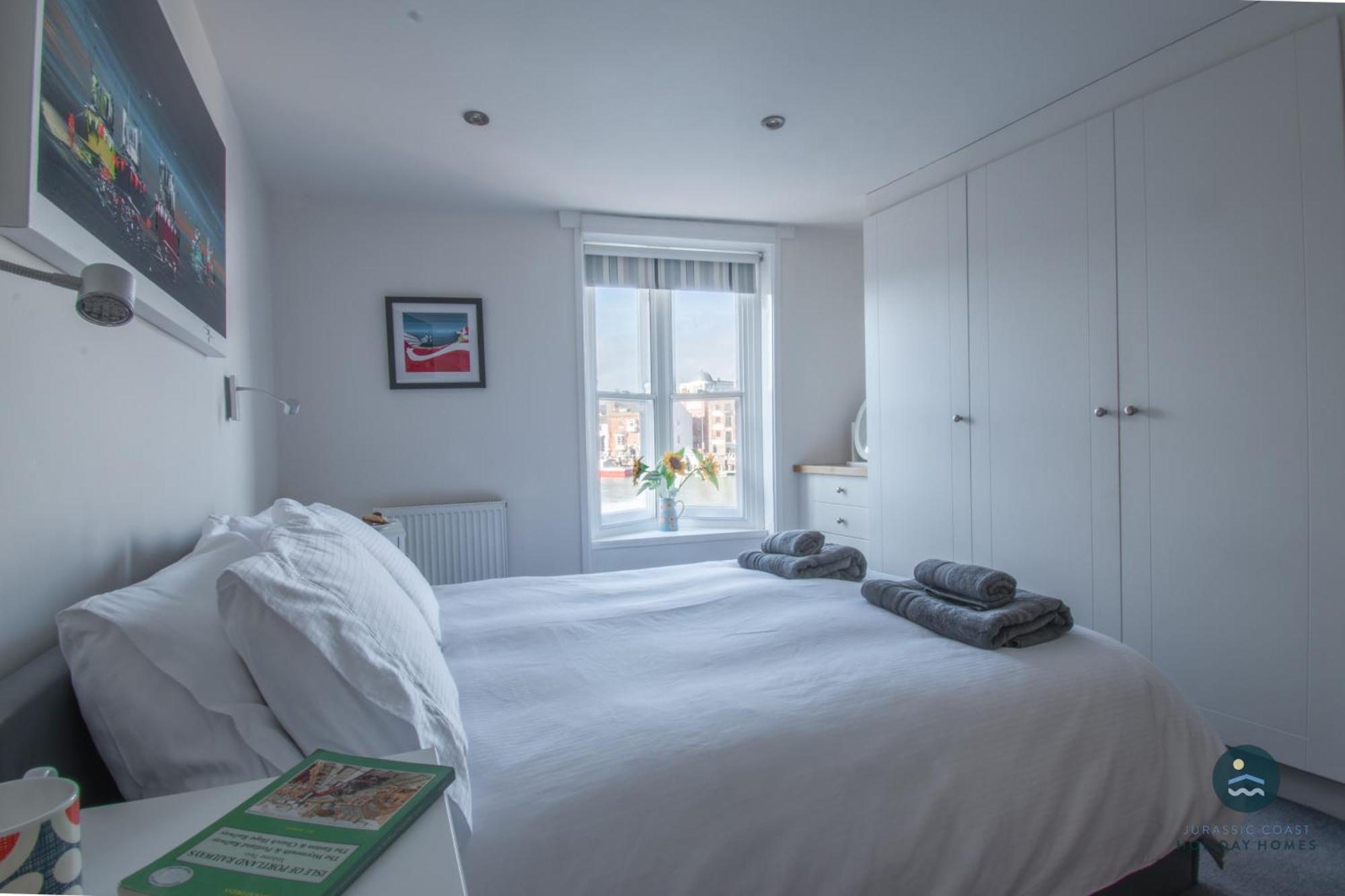 Cornerstone - Harbourside Retreat *