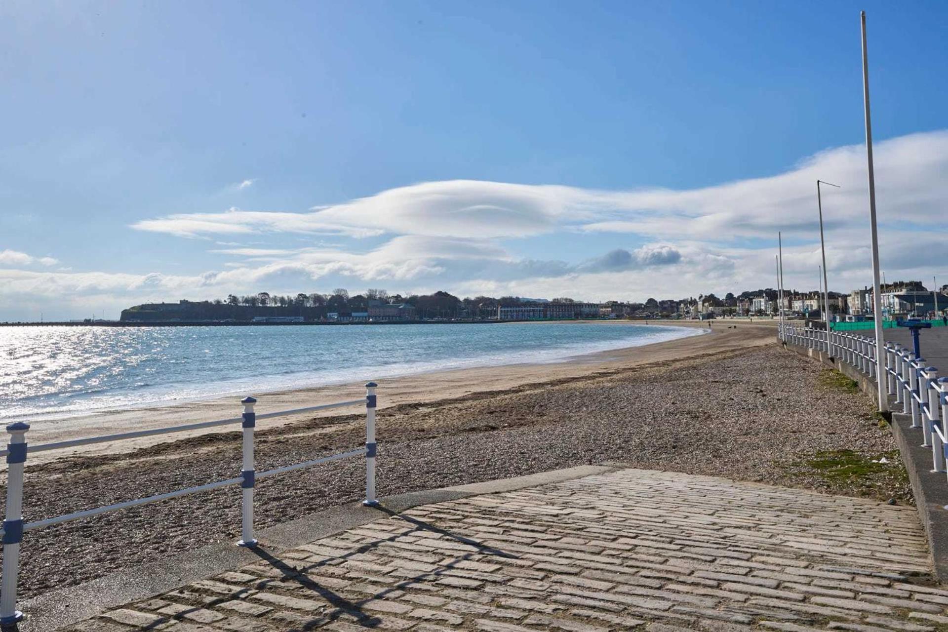 Host & - The Aquamarine * Weymouth