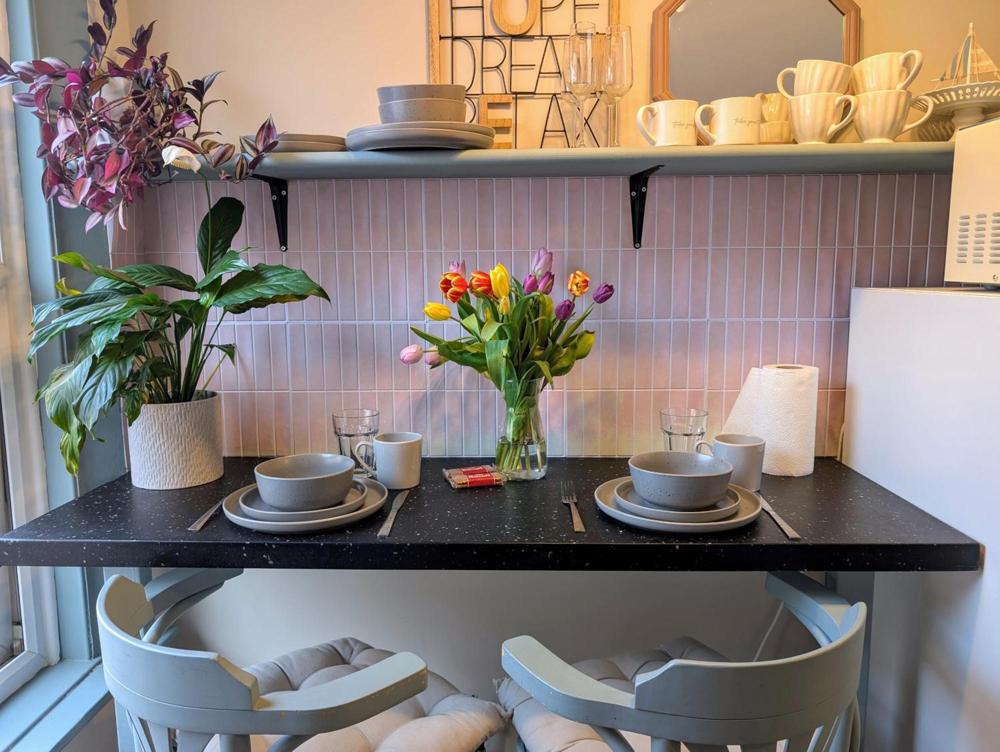 Apartamento Peacehaven Retreat - 4 Minutes From The Beach! Pet Friendly!