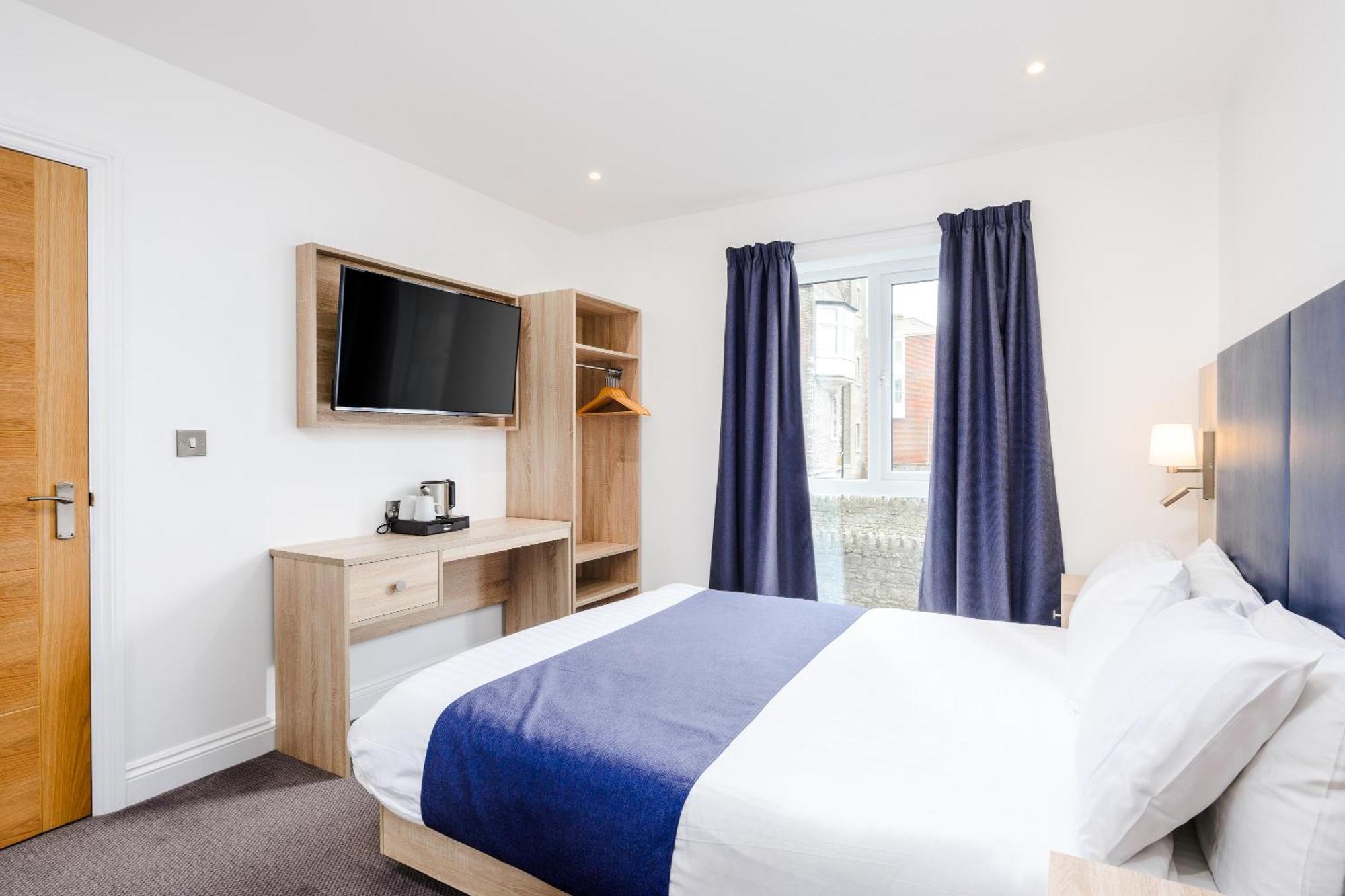 Hotel Russell 3*