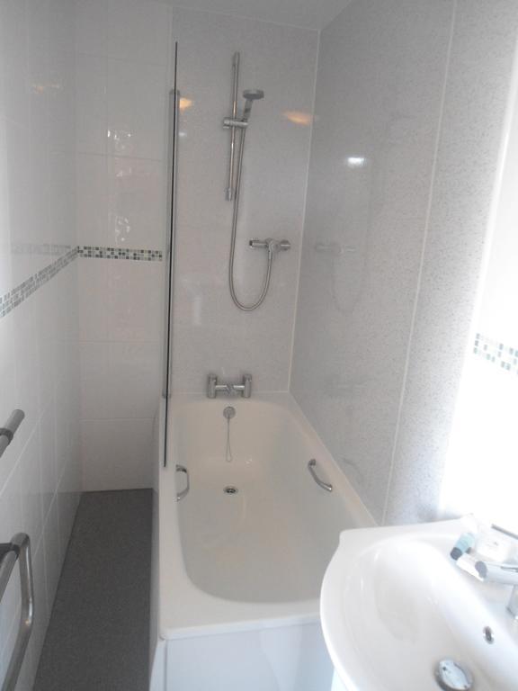 Eastney 3*