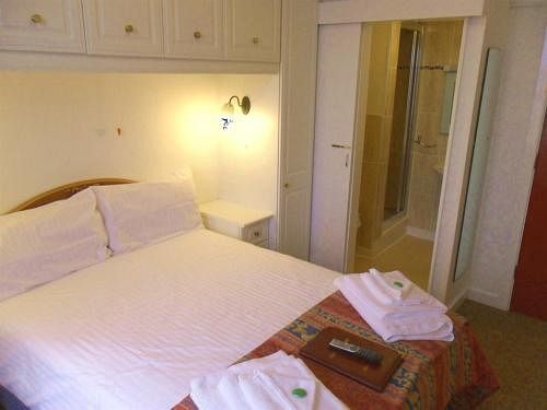 The Cumberland 3*