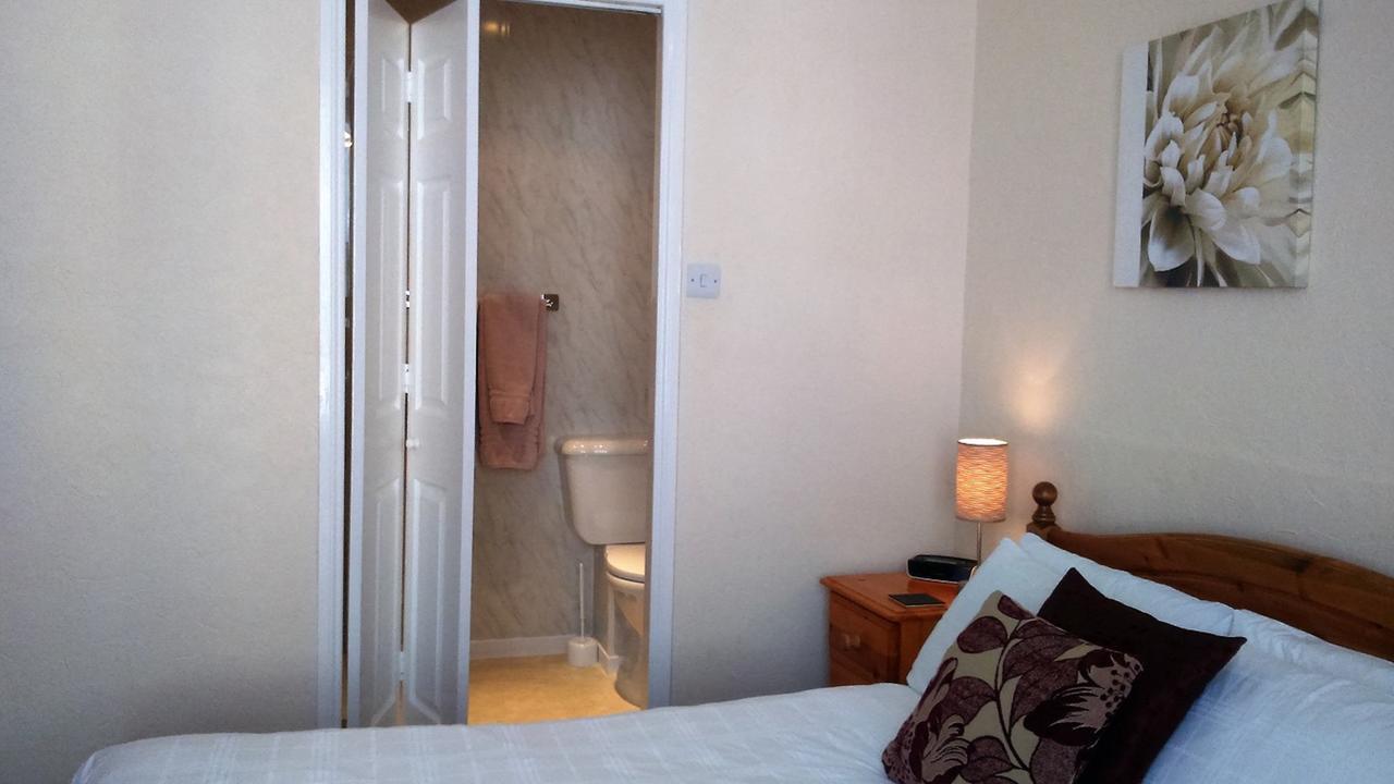 Guest house Fosters 3*