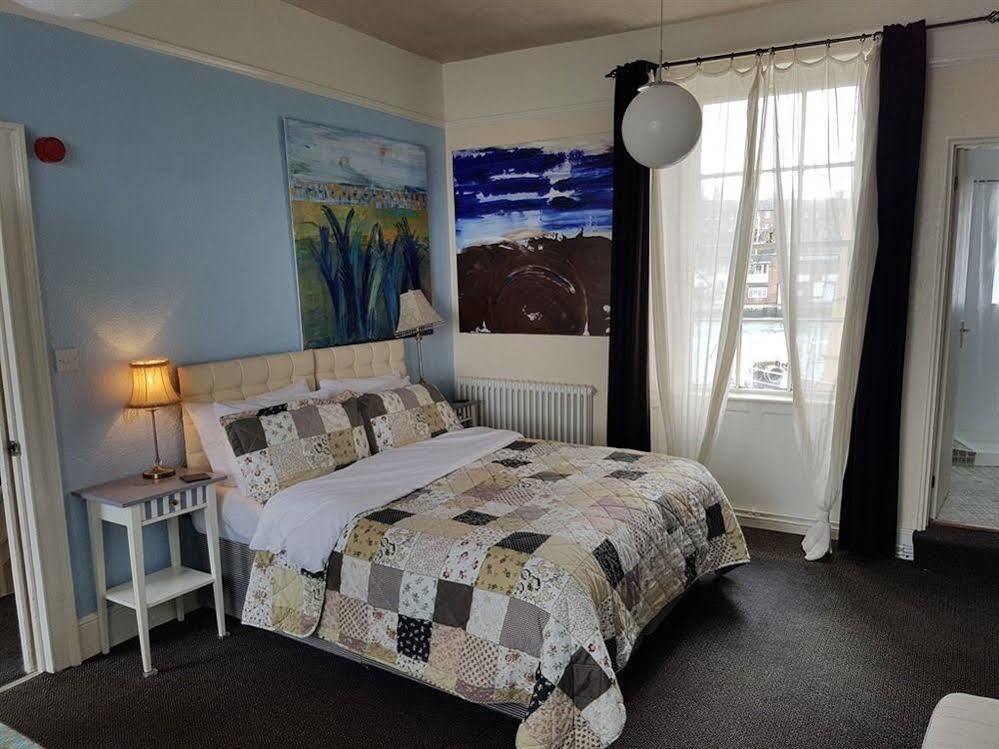 The Roundhouse Guest house Weymouth