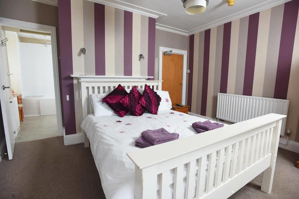 Bed & Breakfast The House 3*