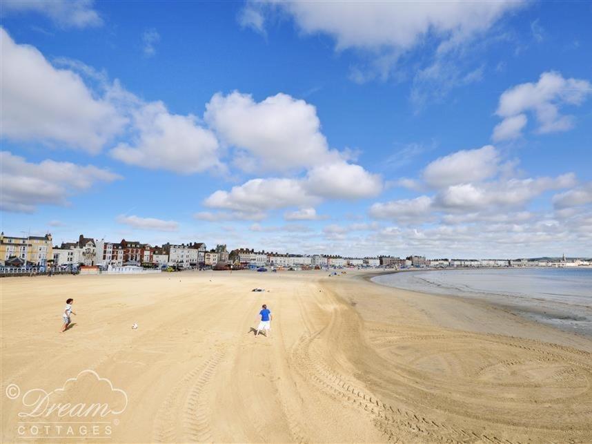 Beachside Gallery * Weymouth
