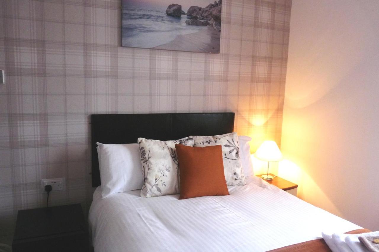 Aaran House 3*
