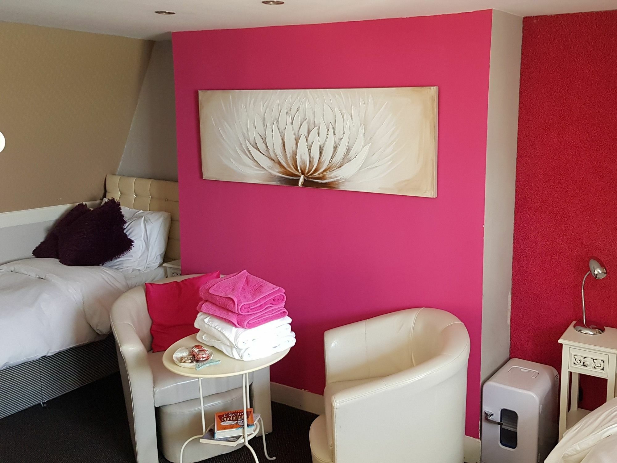 The Roundhouse 4*