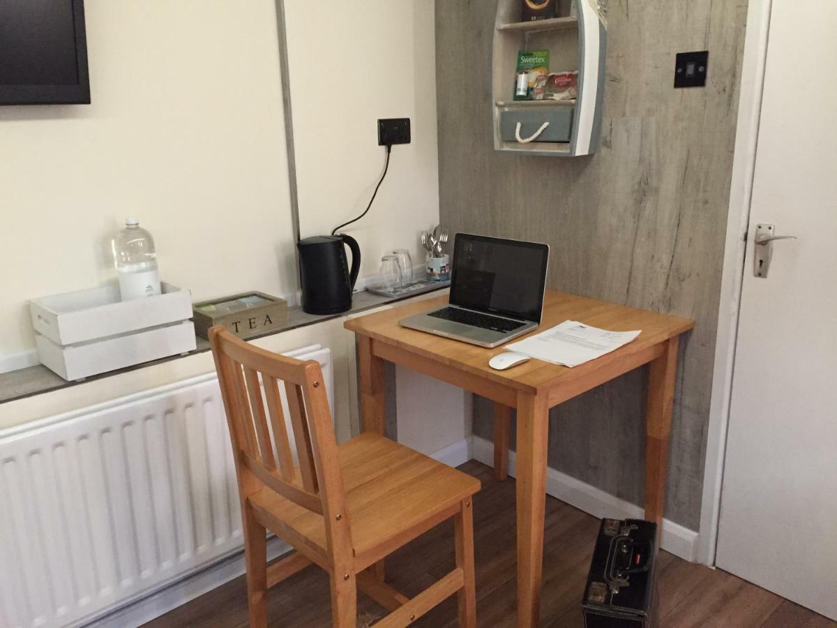 Apartamento Self-contained Small Apt.