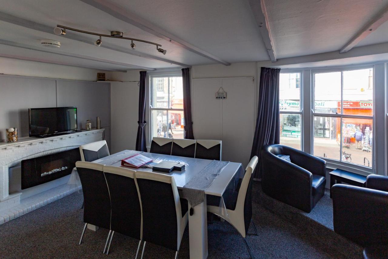 Ocean Apartment, 50 Yds To Beach, Sleeps 10 * Weymouth