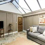 The Apple Loft At Jordan House