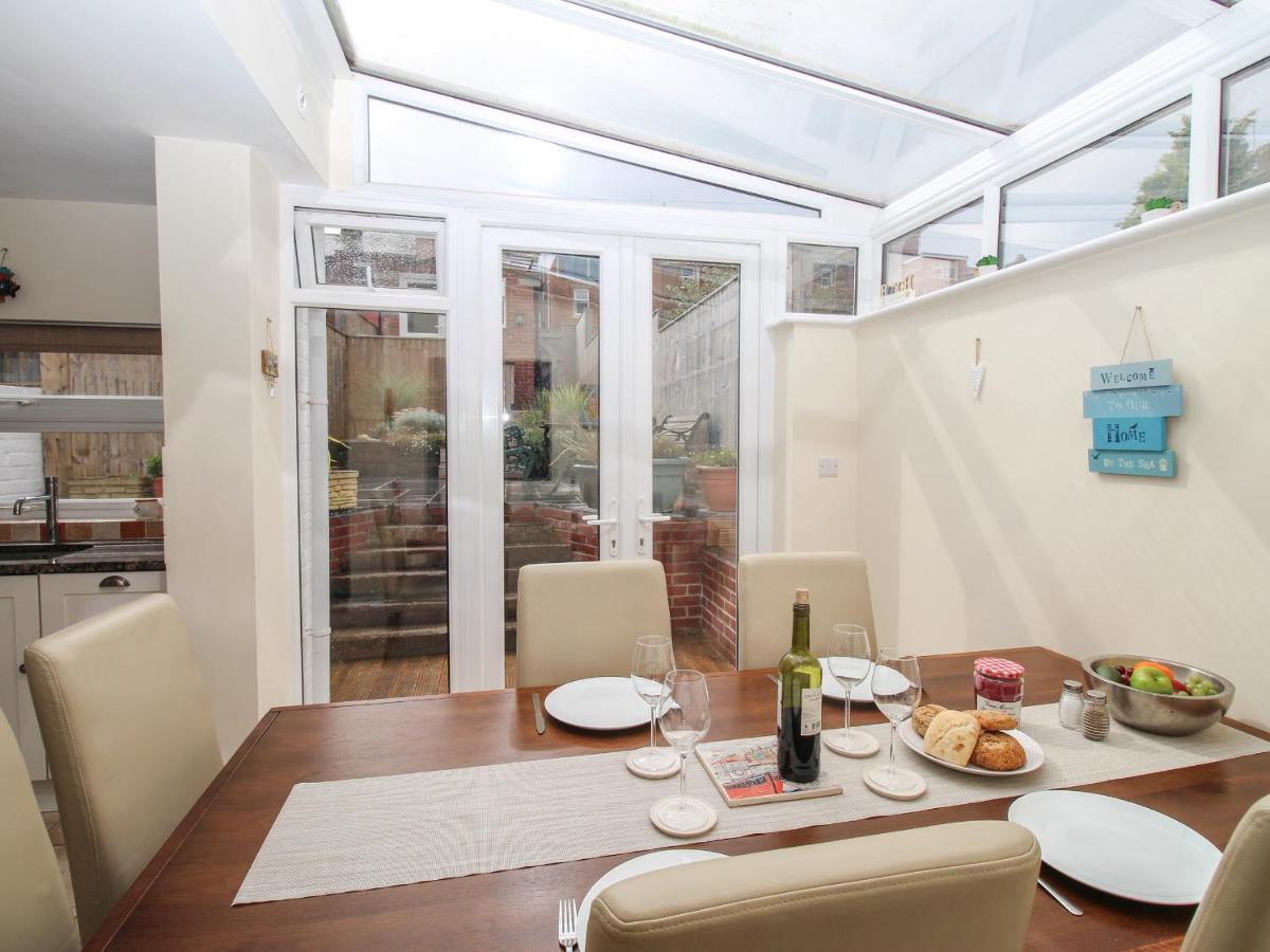 Weybury Holiday home