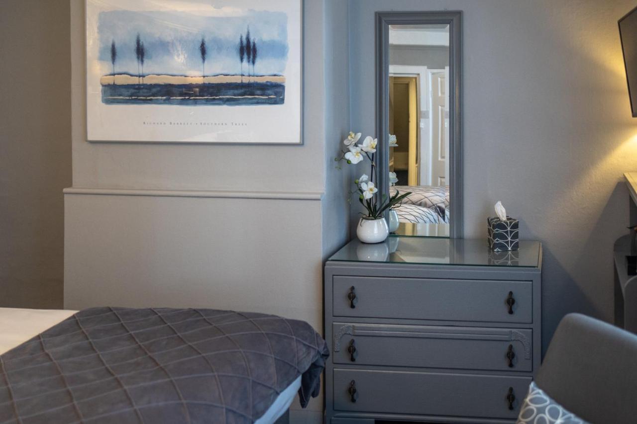 Gloucester House Bed & Breakfast Weymouth