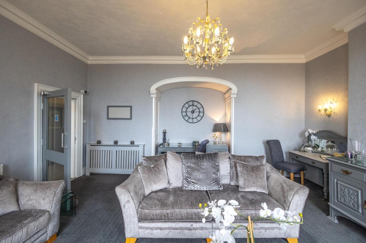 Gloucester House Bed & Breakfast