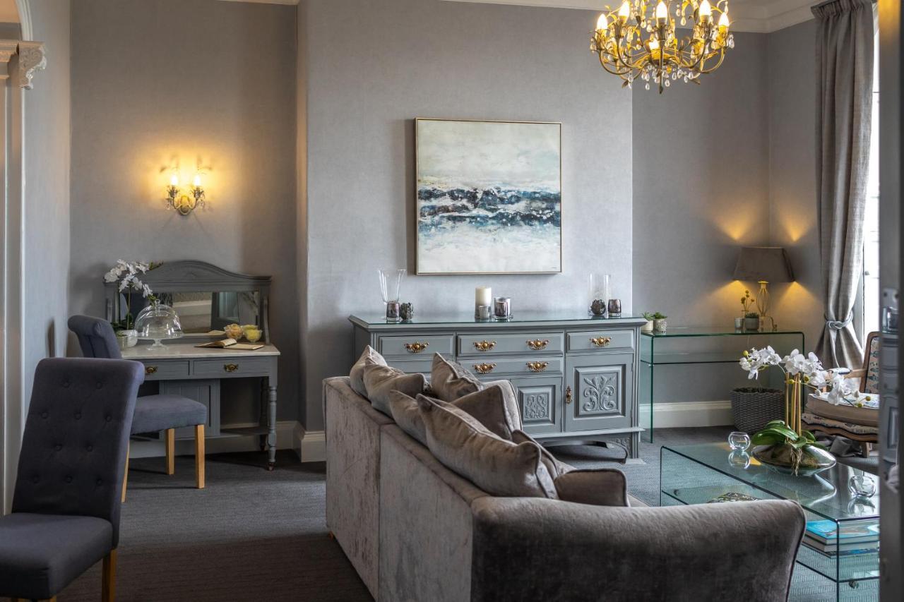 Gloucester House Bed & Breakfast