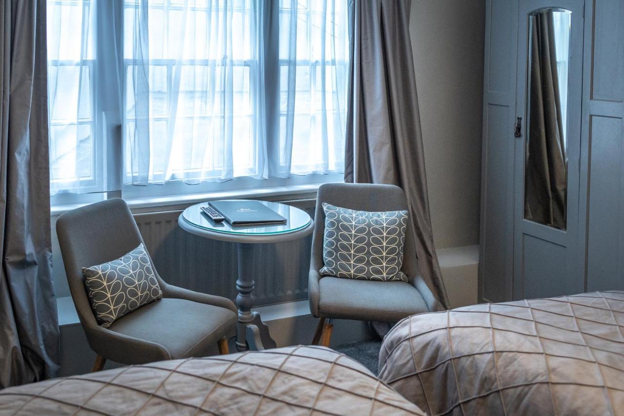 Gloucester House Bed & Breakfast