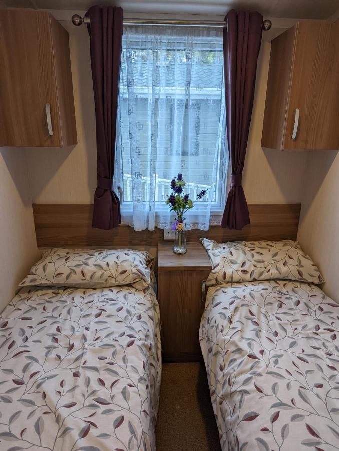 Caravan Littlesea Haven Amazing Views
