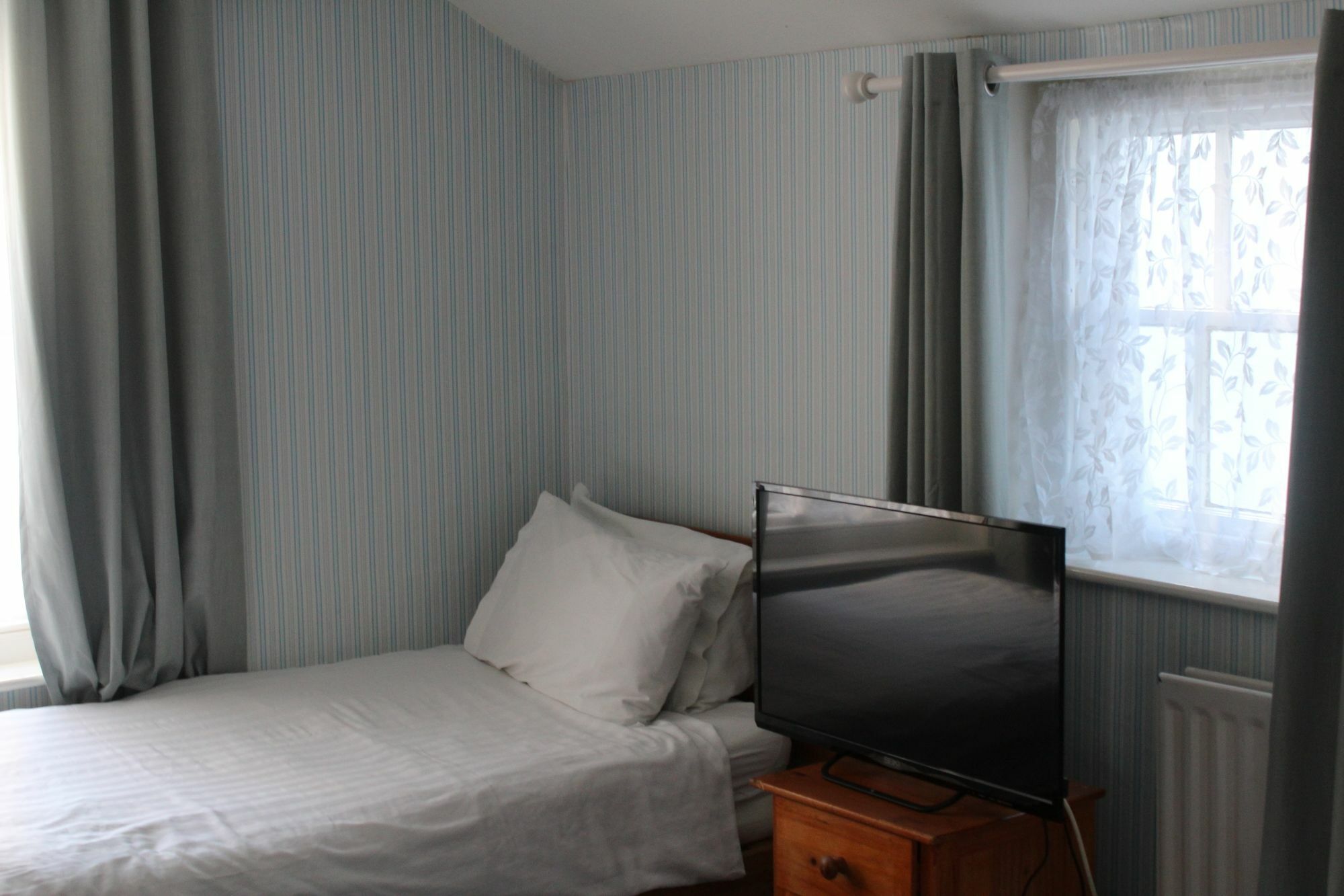 Guest house The Redcliff 3*