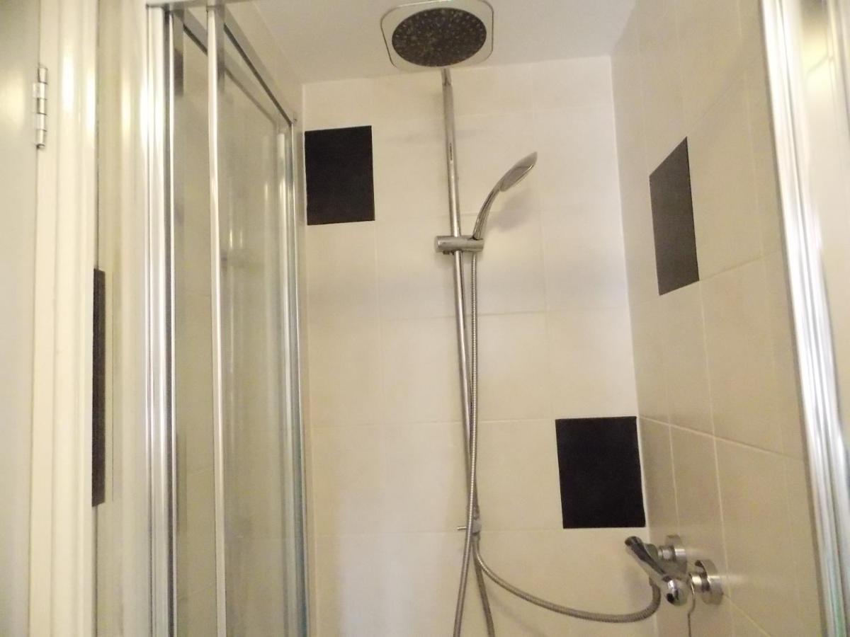 Ocean House - * Weymouth