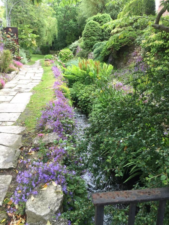 Blue Shutters Bed & Breakfast Weymouth
